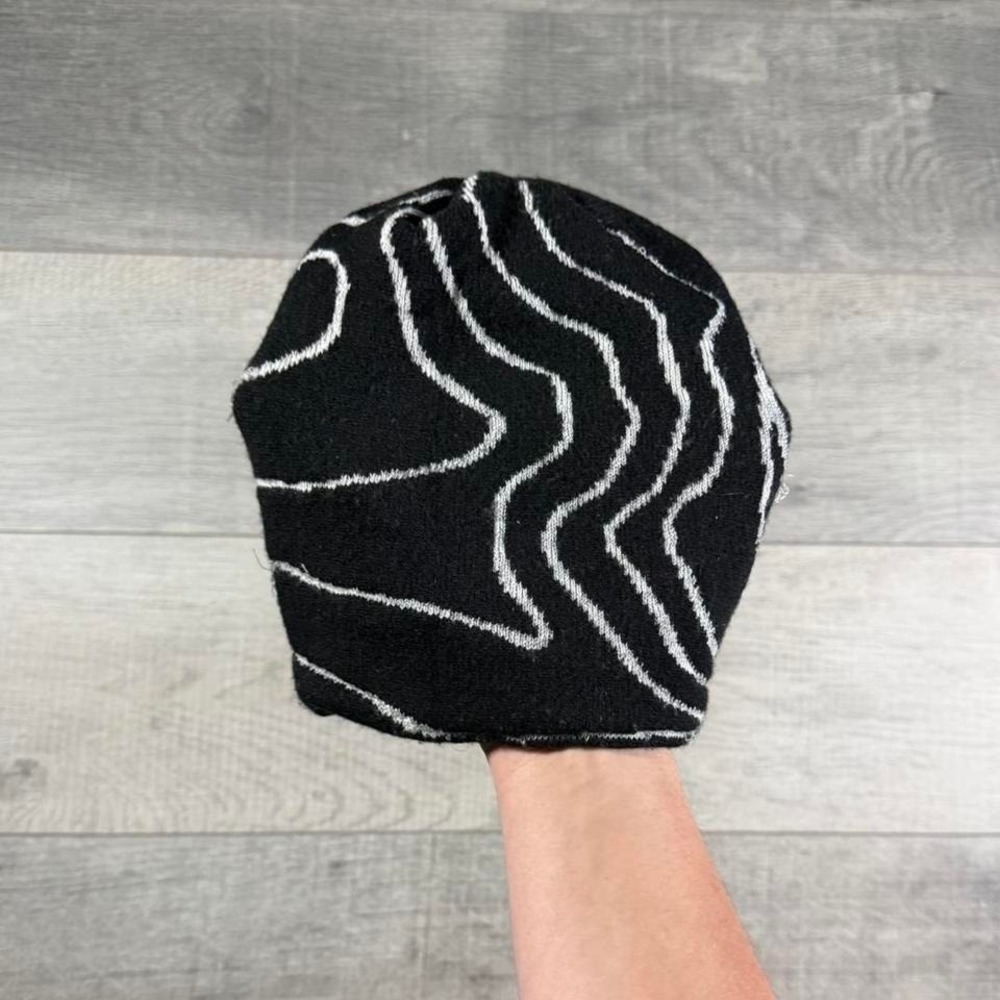 Vintage 2000s all over print black and white supply co beanie  Wash and wear